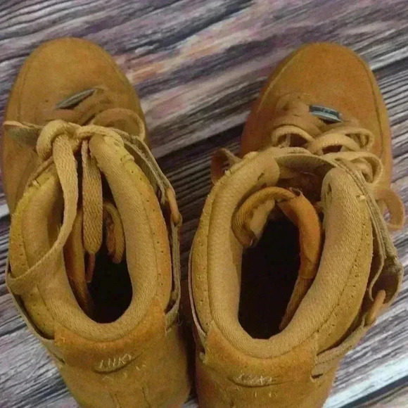 Women's Nike Tan Sneaker Air Force 1 Women 8.5 - Picture 7 of 8